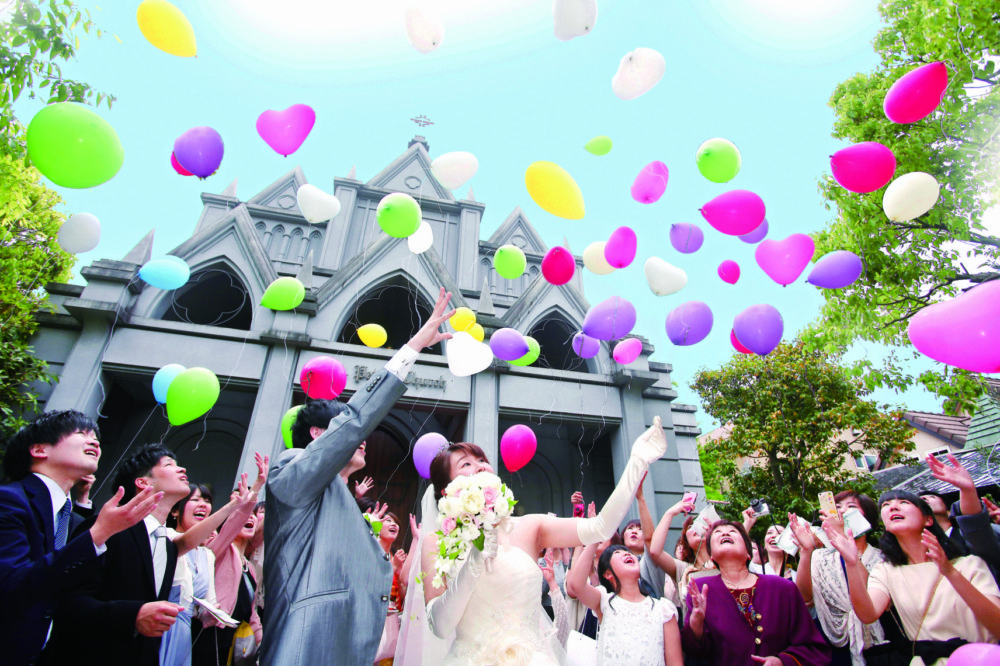 【何色にする？】青空を彩るバルーンリリース