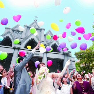 【何色にする？】青空を彩るバルーンリリース