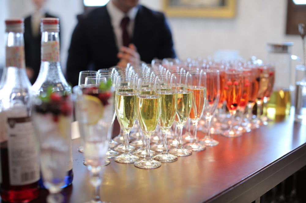 【パーティが盛り上がる！】バーテンダーについて