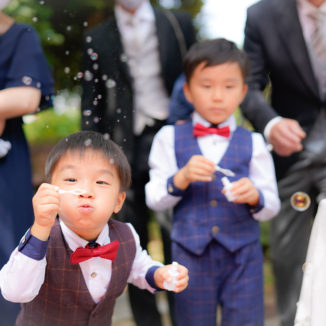 【お子様の衣裳選び】結婚式でのマナーやルールは？